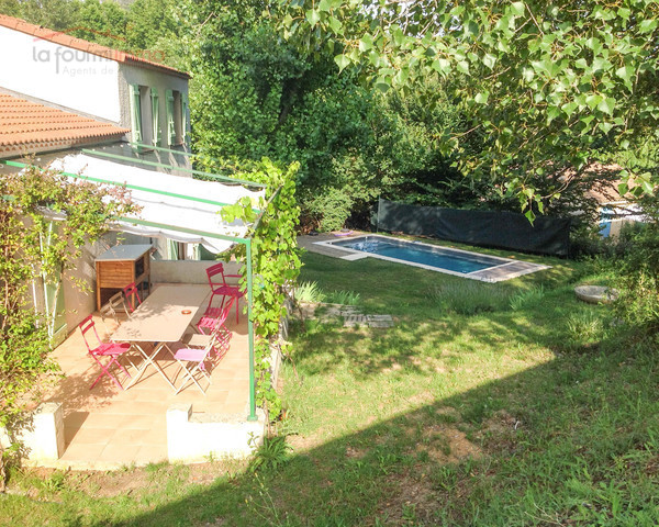 Provence verte - Villa 6-8 personnes avec piscine dans chemin ss issue