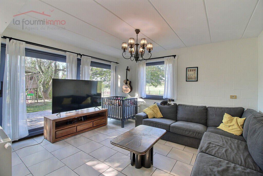 Villa 5-6 ch sur 37 ares avec boxe & piste en bout de cul-de-sac - 0 0001