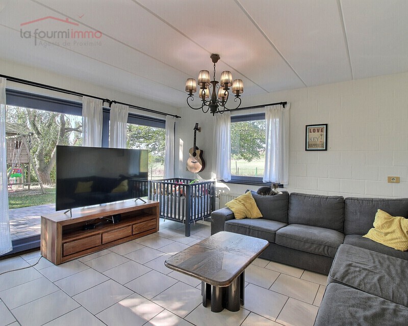 Villa 5-6 ch sur 37 ares avec boxe & piste en bout de cul-de-sac - 0 0001