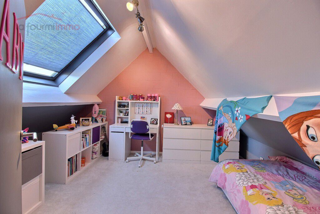 Villa 5-6 ch sur 37 ares avec boxe & piste en bout de cul-de-sac - 0 0007