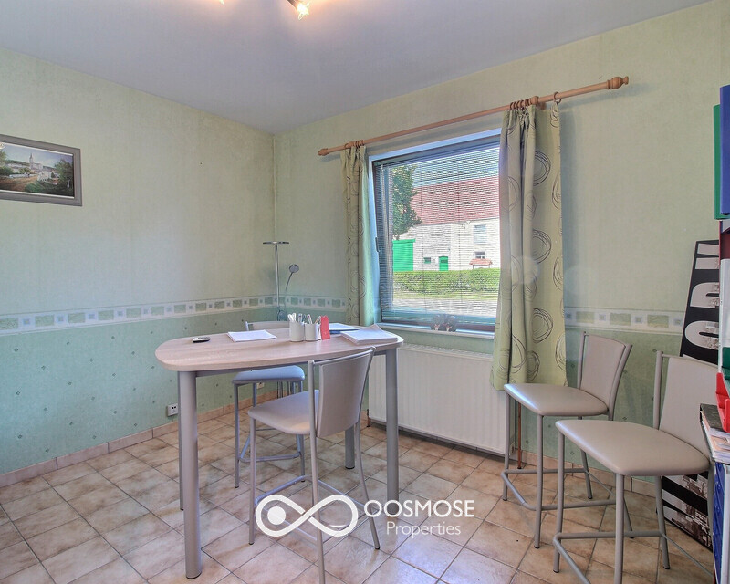 Belle villa 4 chambres avec cave, jardin et garage - Exposio 126603845-2