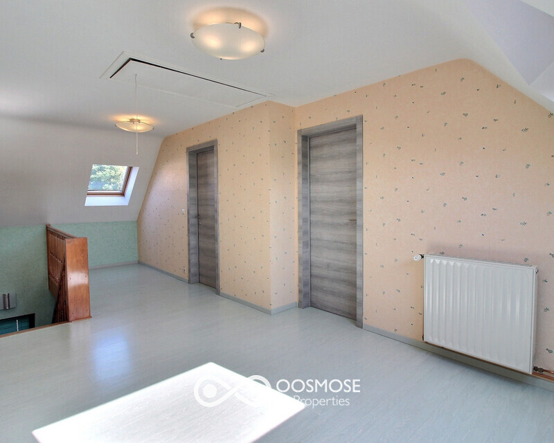 Belle villa 4 chambres avec cave, jardin et garage - Exposio 126603839-2