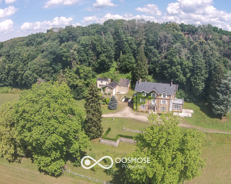 France/20' Belg. - Propriété 9ch sur 8ha avec conciergerie & écurie - Dji00359-2
