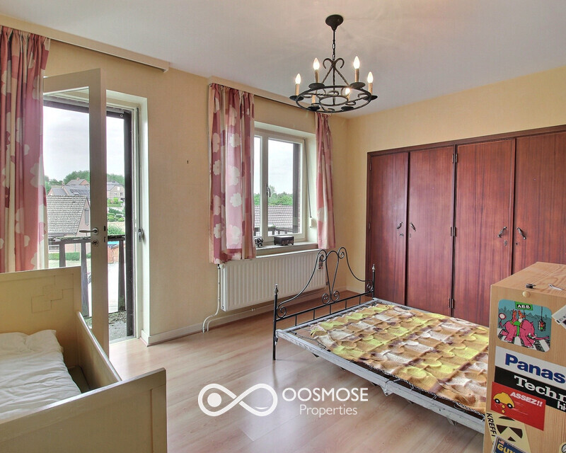 Spacieuse maison 4-5ch av garage et jardin - 0 0013-3