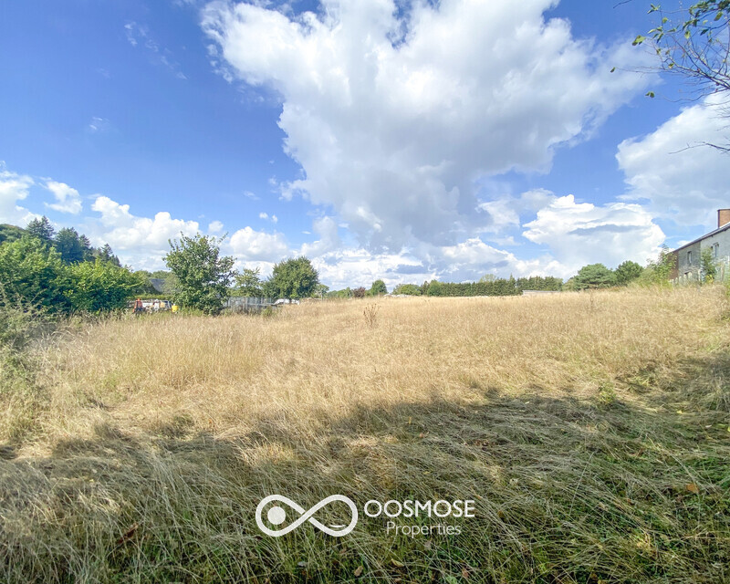 Terrain de 35a 77ca - Quartier calme proche de tout - Img 6216-2