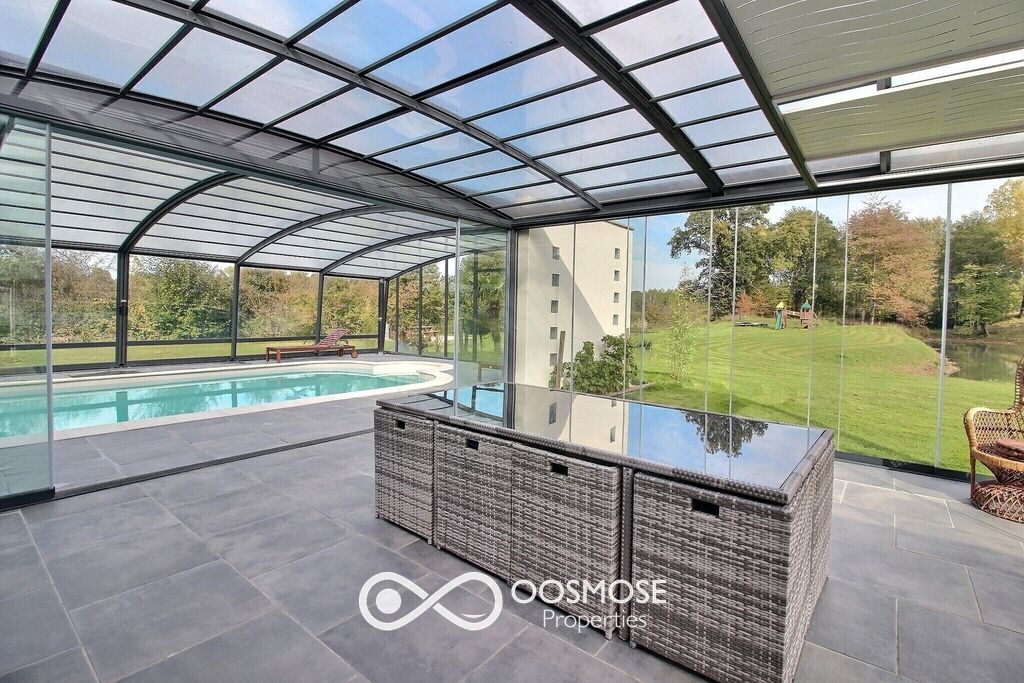 France - 10' front. - Villa plain-pied - 1ha av étang & piscine - 0 0013