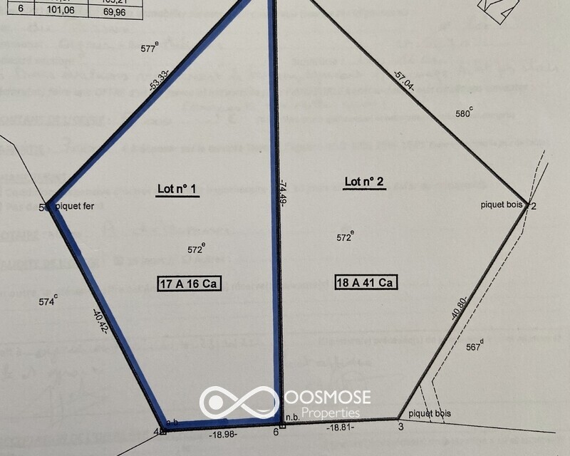 Terrain de 17a 16ca - Quartier calme - Photo plan de mesurage