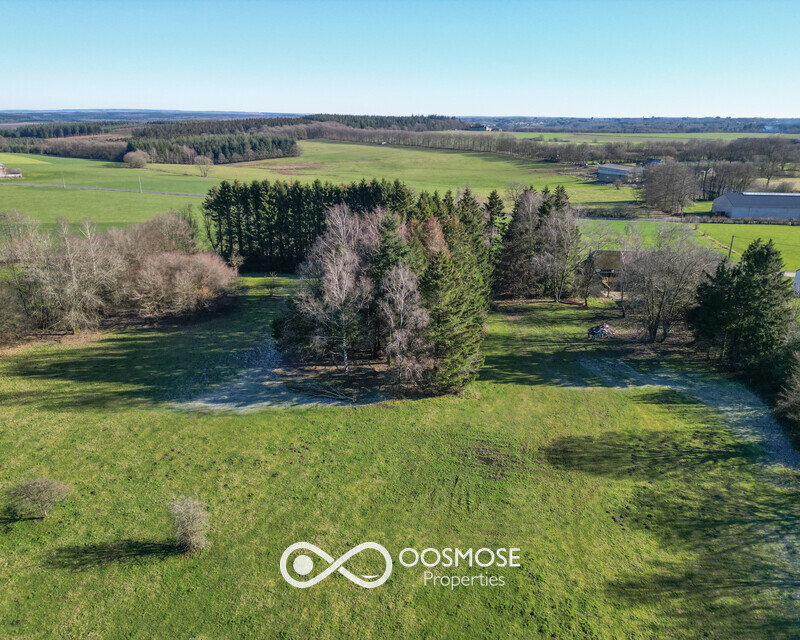 Propriété de 381m2 sur 3ha au milieu des campagnes - Dji 0028-2