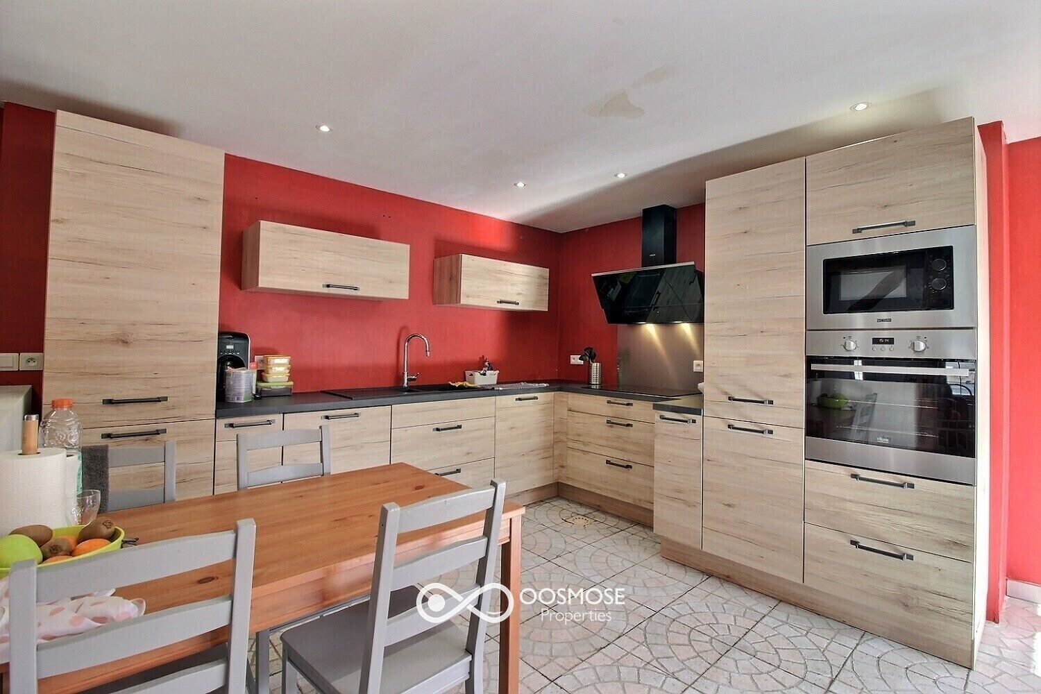 France/15' frontière - Maison av garage sur 6 ares - Lacs à 5' - 0 0011