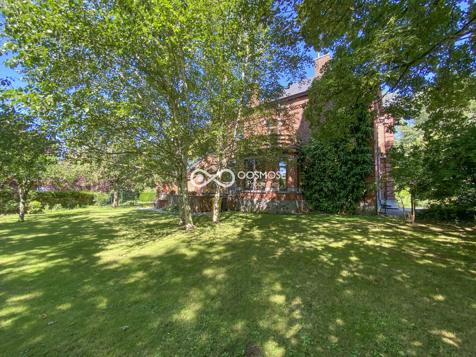 Ensemble immobilier de 2 logements + prof. libérale, 3 garages sur 33a - Img 9439-2
