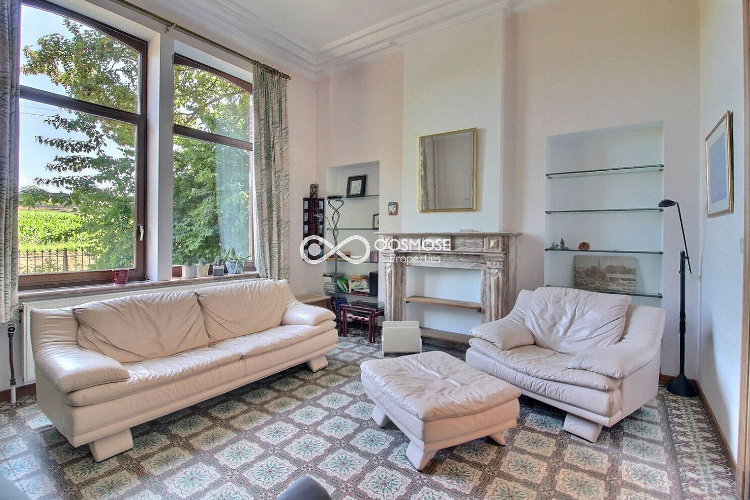 Ensemble immobilier de 2 logements + prof. libérale, 3 garages sur 33a - 0 0020-2