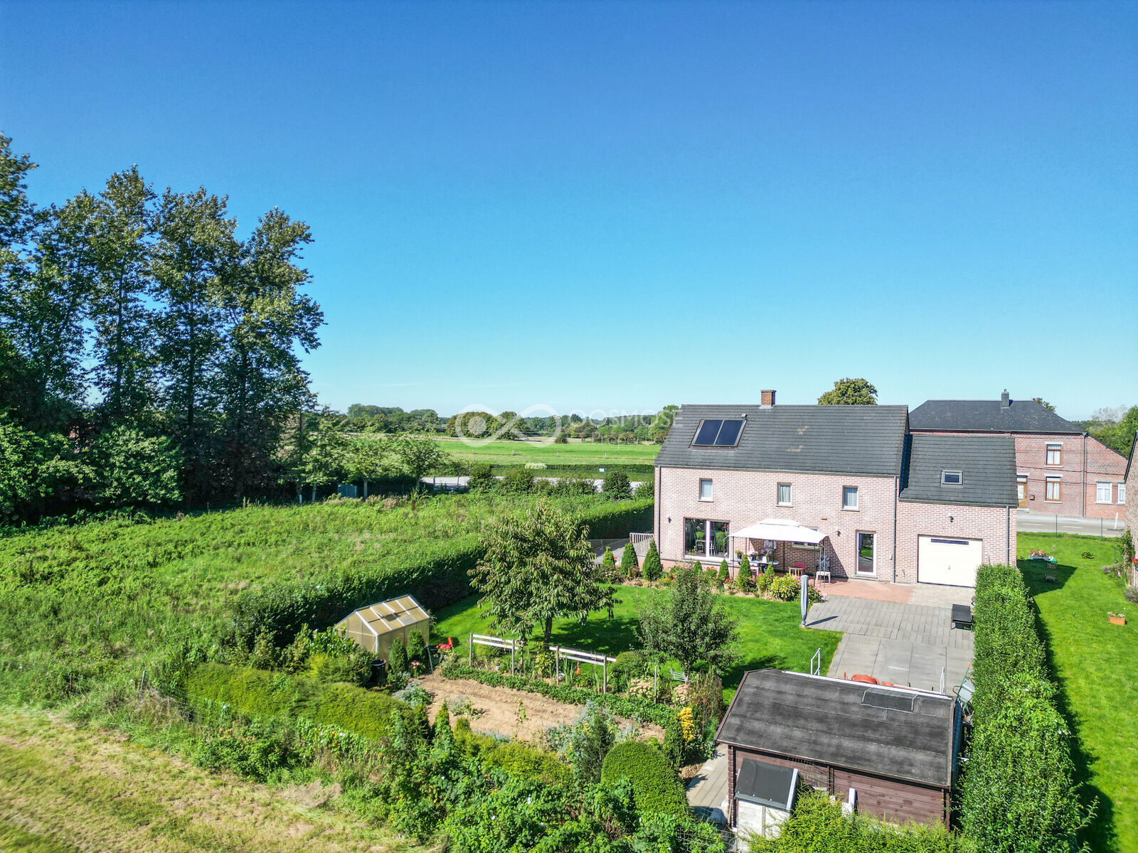 Villa 6 ch av garage sur 10 ares - Dji 0103-2