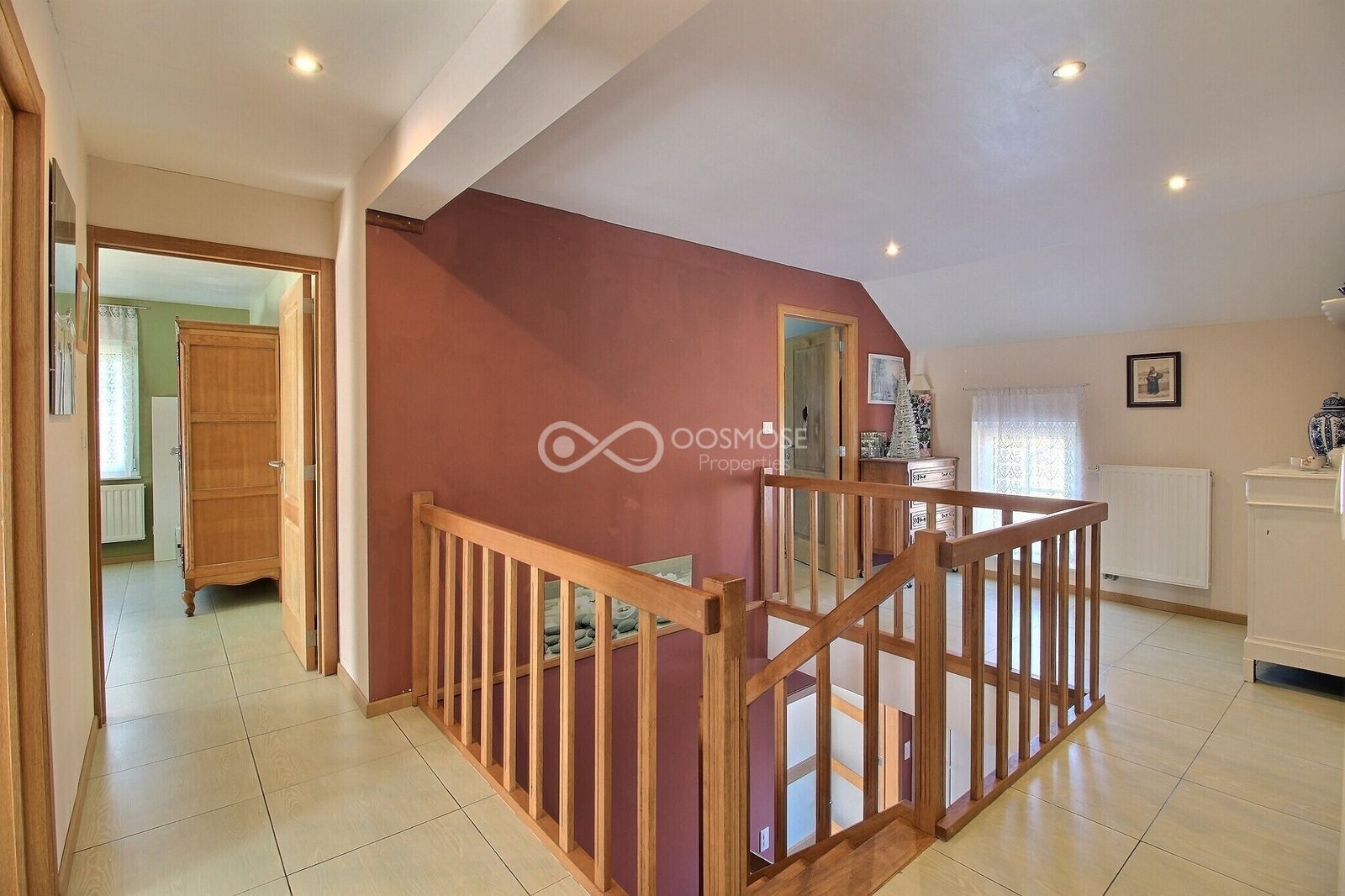 Villa 6 ch av garage sur 10 ares - Exposio 0011