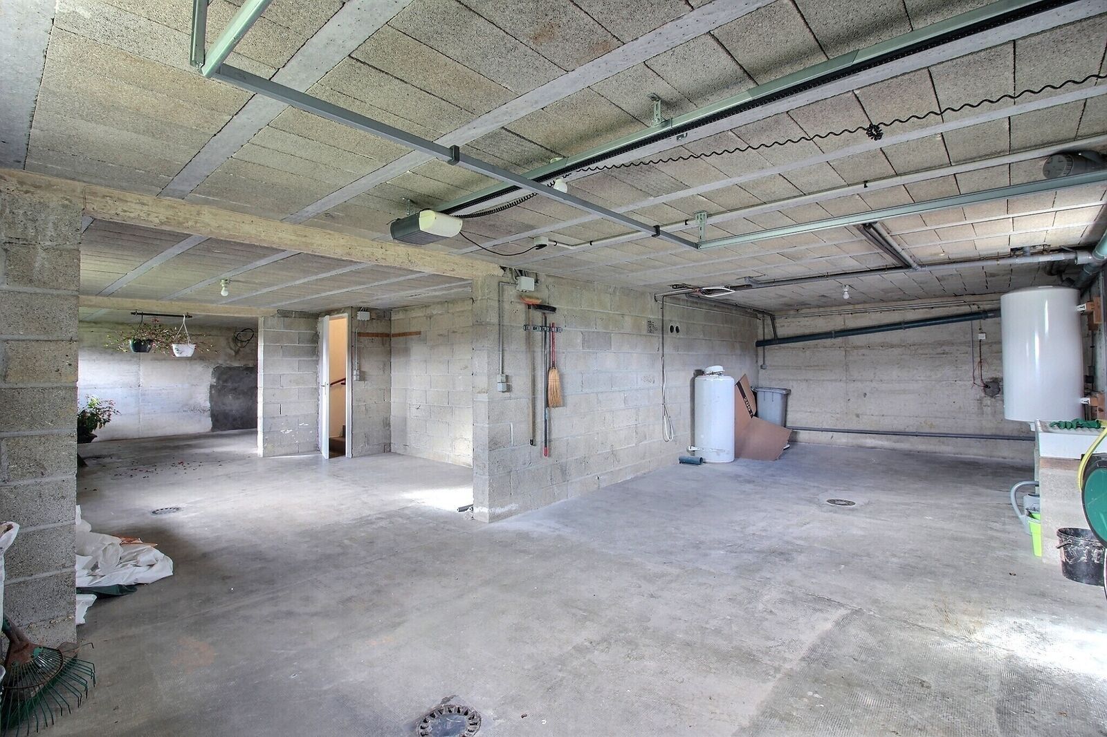 France/15' Belg. - Villa plain-pied 4ch av garage, prox. Lacs  - 0 0011