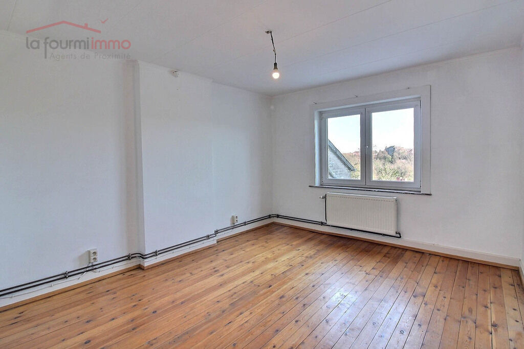 Maison 2ch avec grand garage et jardin - 0 0011-2