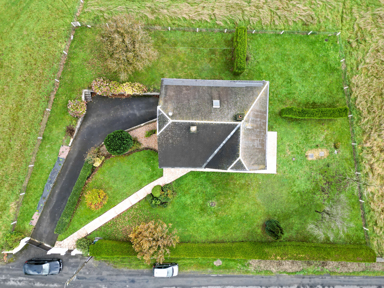 France/15' Belg. - Villa plain-pied 4ch av garage, prox. Lacs  - Dji 0188-2