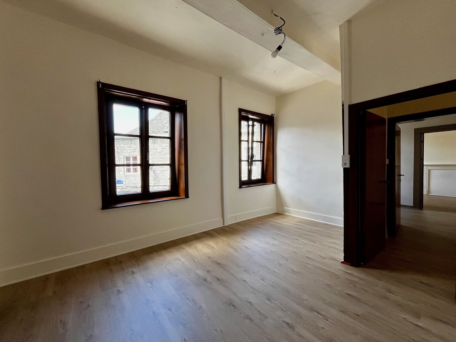 Maison 2 façades 2 ch sans jardin - Img 6995