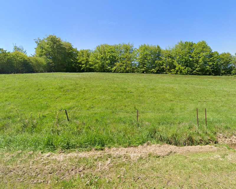 Regniowez (Fr)/2' Belgique - Beau terrain à bâtir de 21 ares - Ae0209