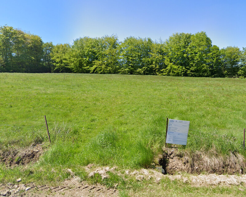 Regniowez (Fr)/2' Belgique - Beau terrain à bâtir de 18 ares - Ae0210