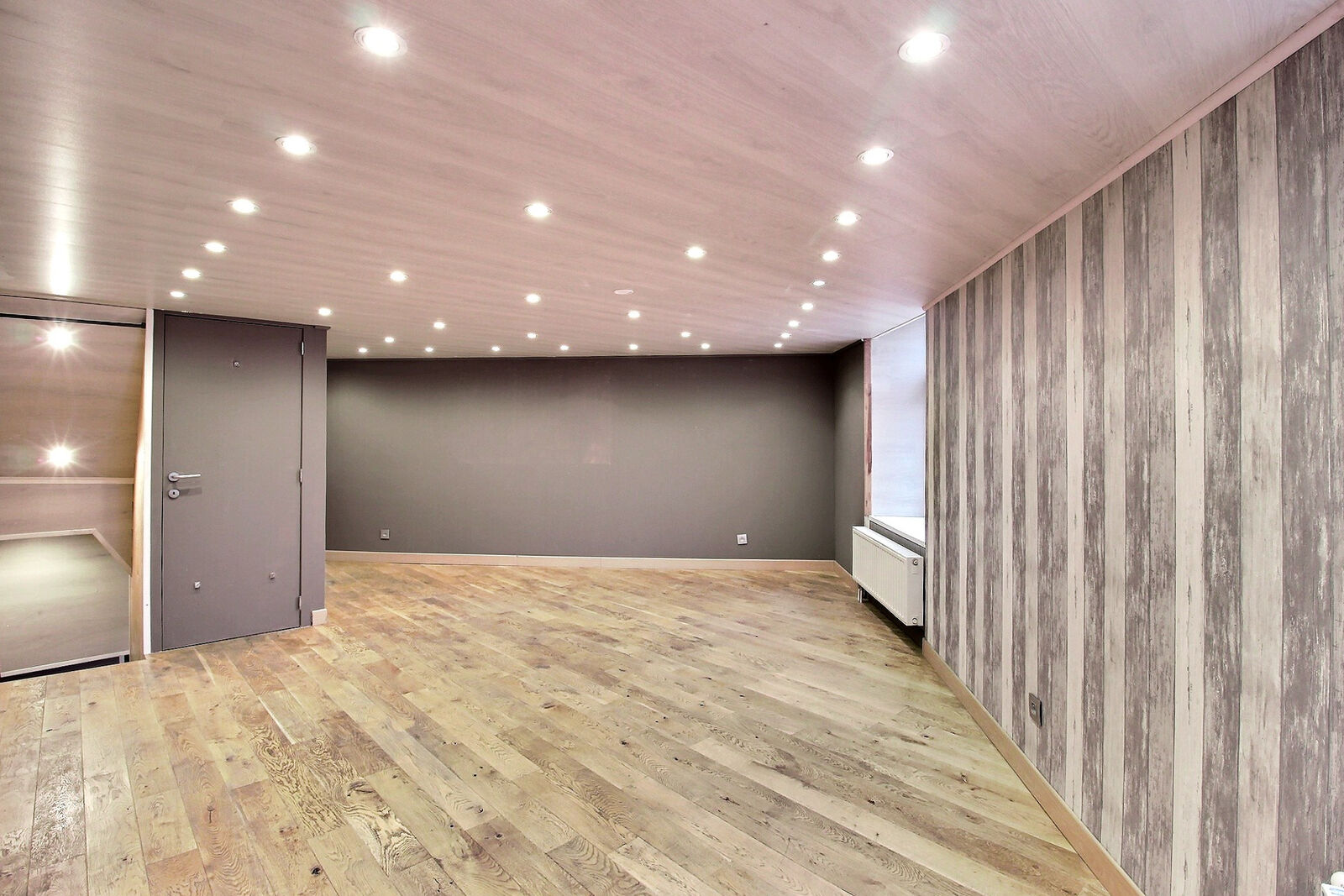 Immeuble commercial en centre-ville - 0 0008-2