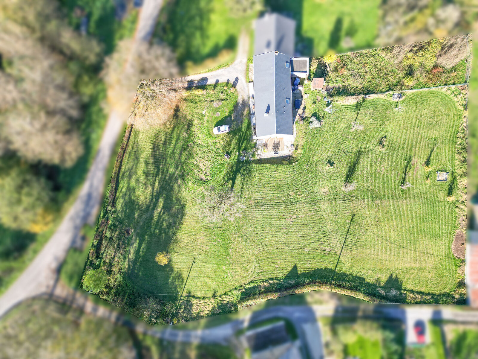 France/2' Belg. - Maison rénovée en 2014 +mais. à réno. +terr. à bât.  - Dji 0311-2-flou