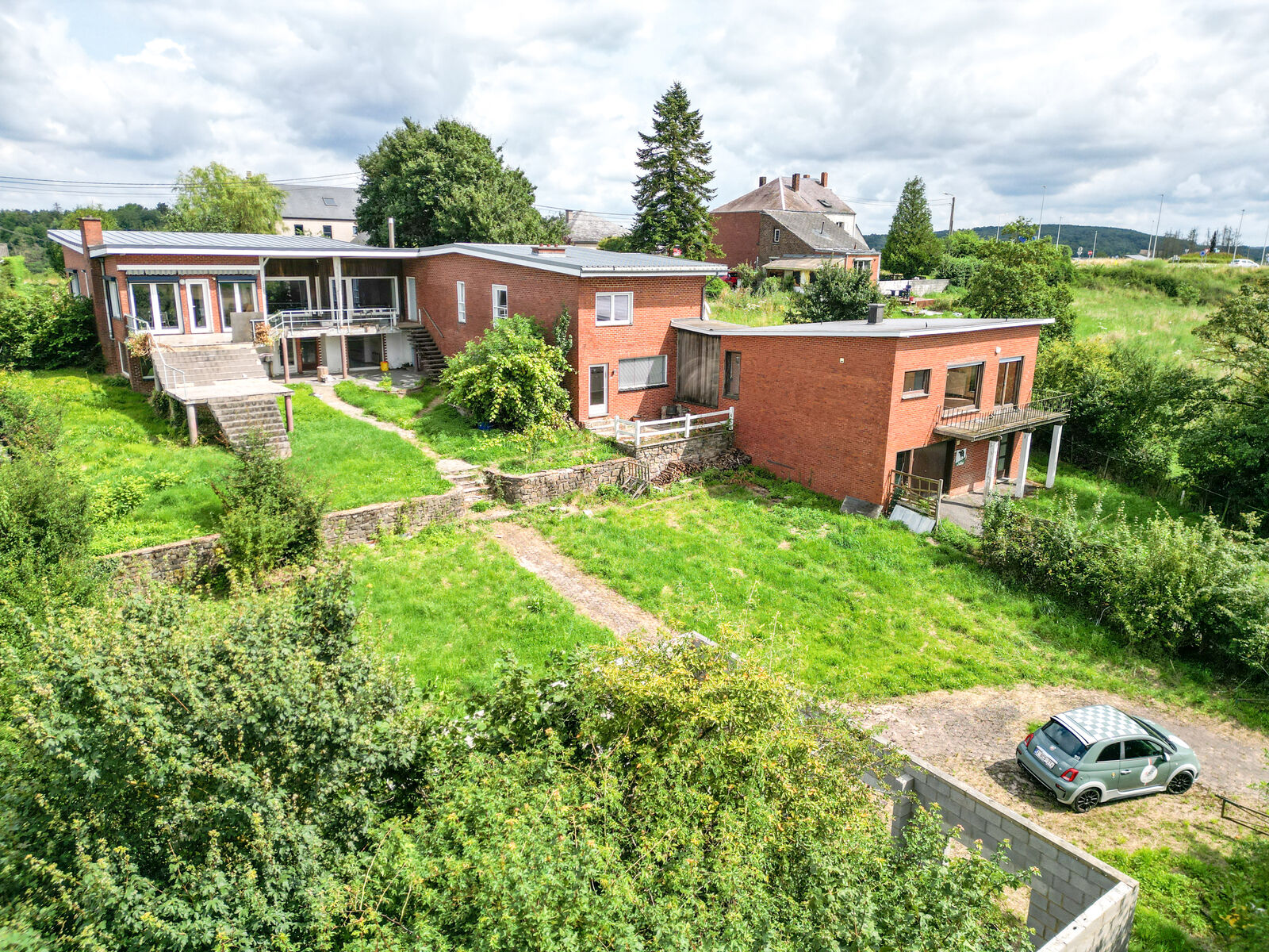 Ensemble immobilier 2-4 logements av vue dégagée - Dji 0243-2