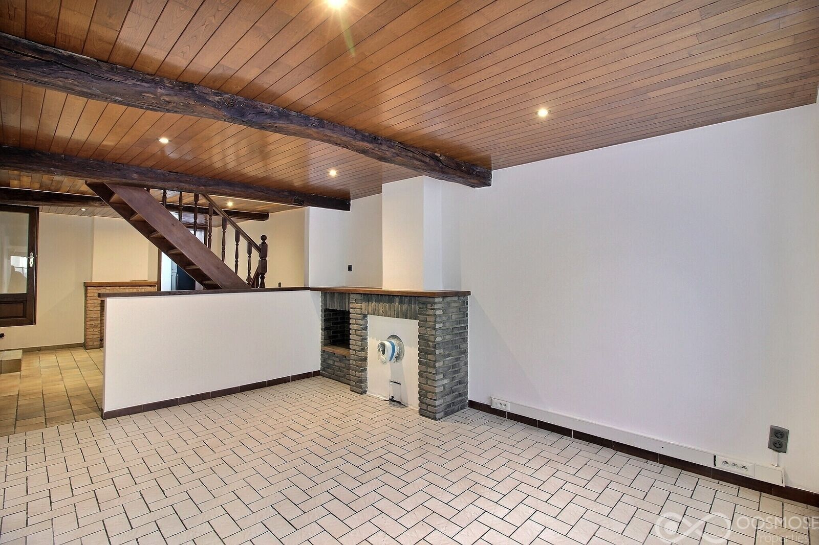 Charmante maison 3ch en pierre du pays av garage et jardin - 0 0001