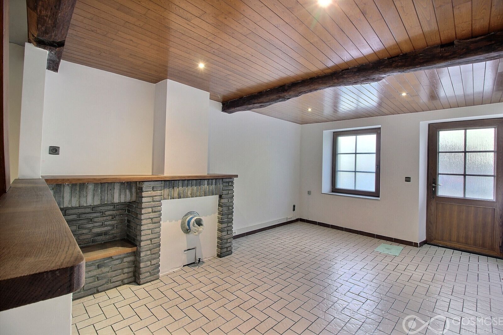 Charmante maison 3ch en pierre du pays av garage et jardin - 0 0003