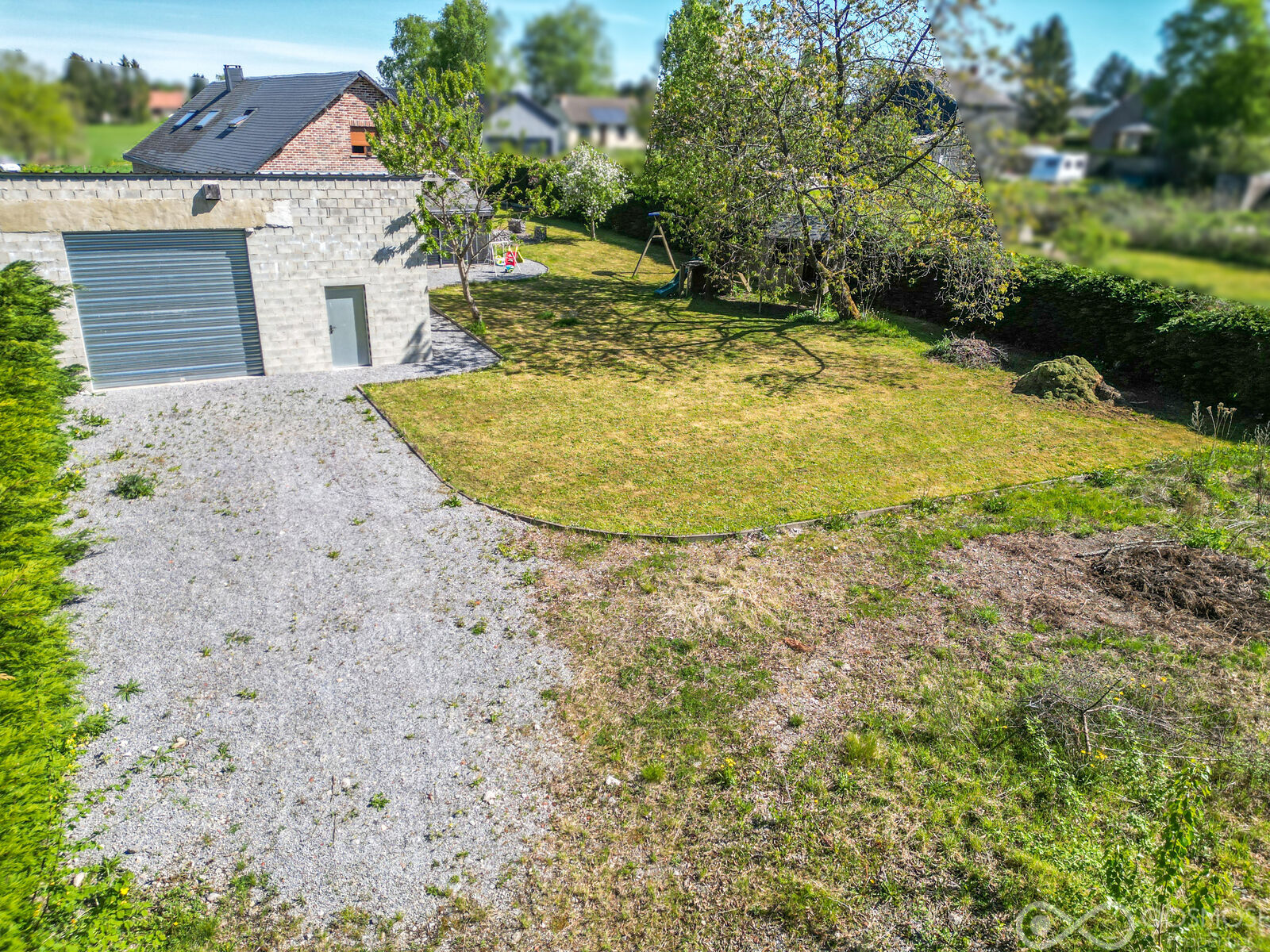 France 1' Belg. - Villa av entrepôt, autoroute et frontière à 1' - Dji 0437-flou