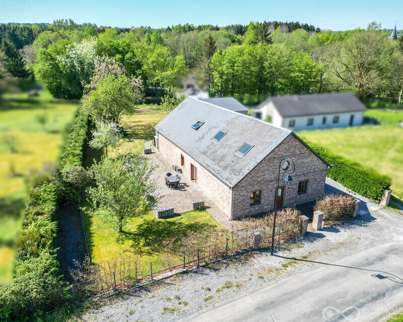 France 1' Belg. - Villa av entrepôt, autoroute et frontière à 1' - Dji 0433-flou