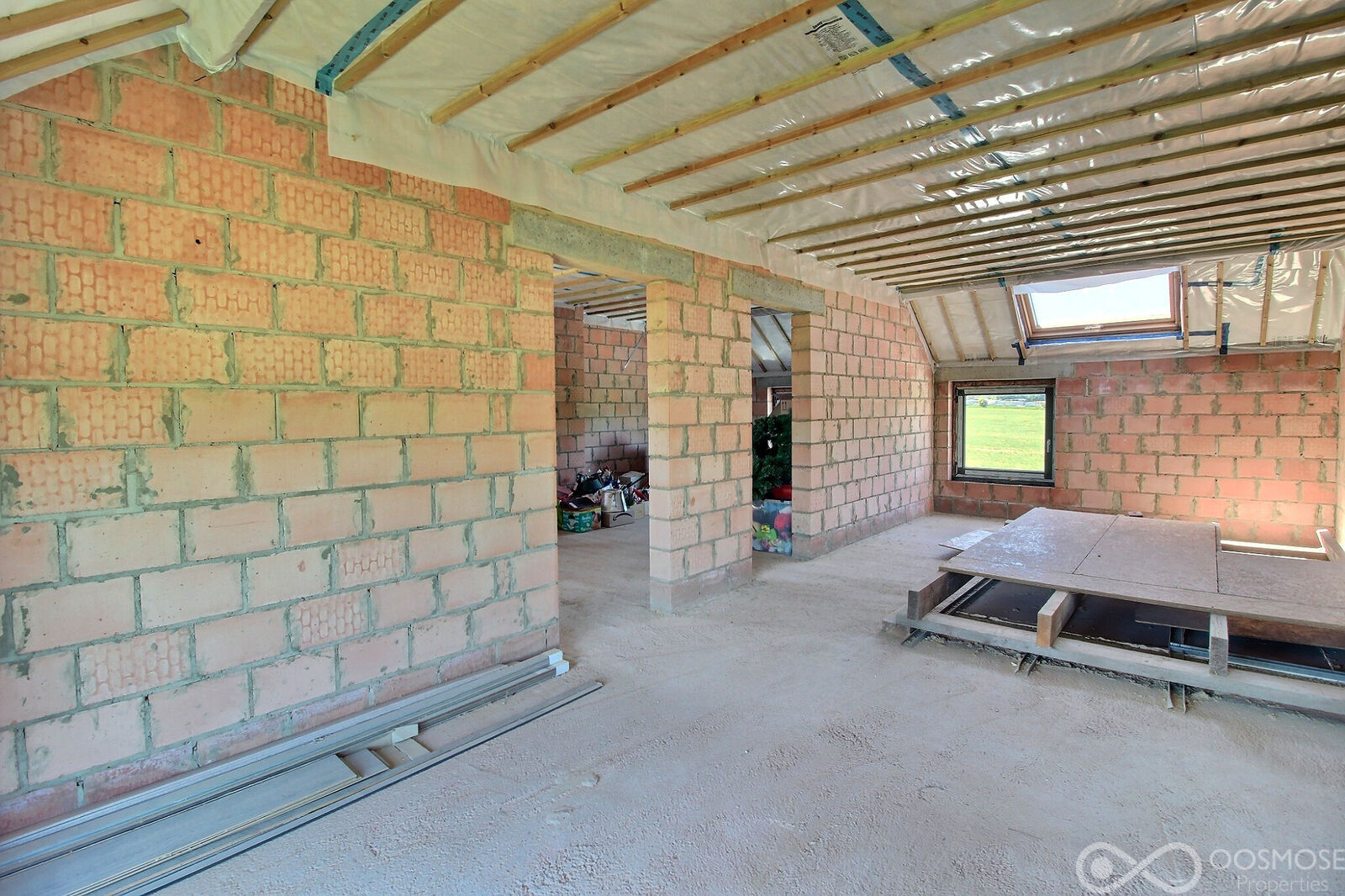 Villa de 2013 avec garage et terrain  - 0 0001-2