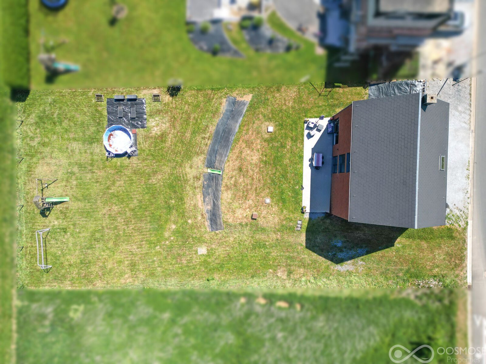 Villa de 2013 avec garage et terrain  - Dji 0499-2