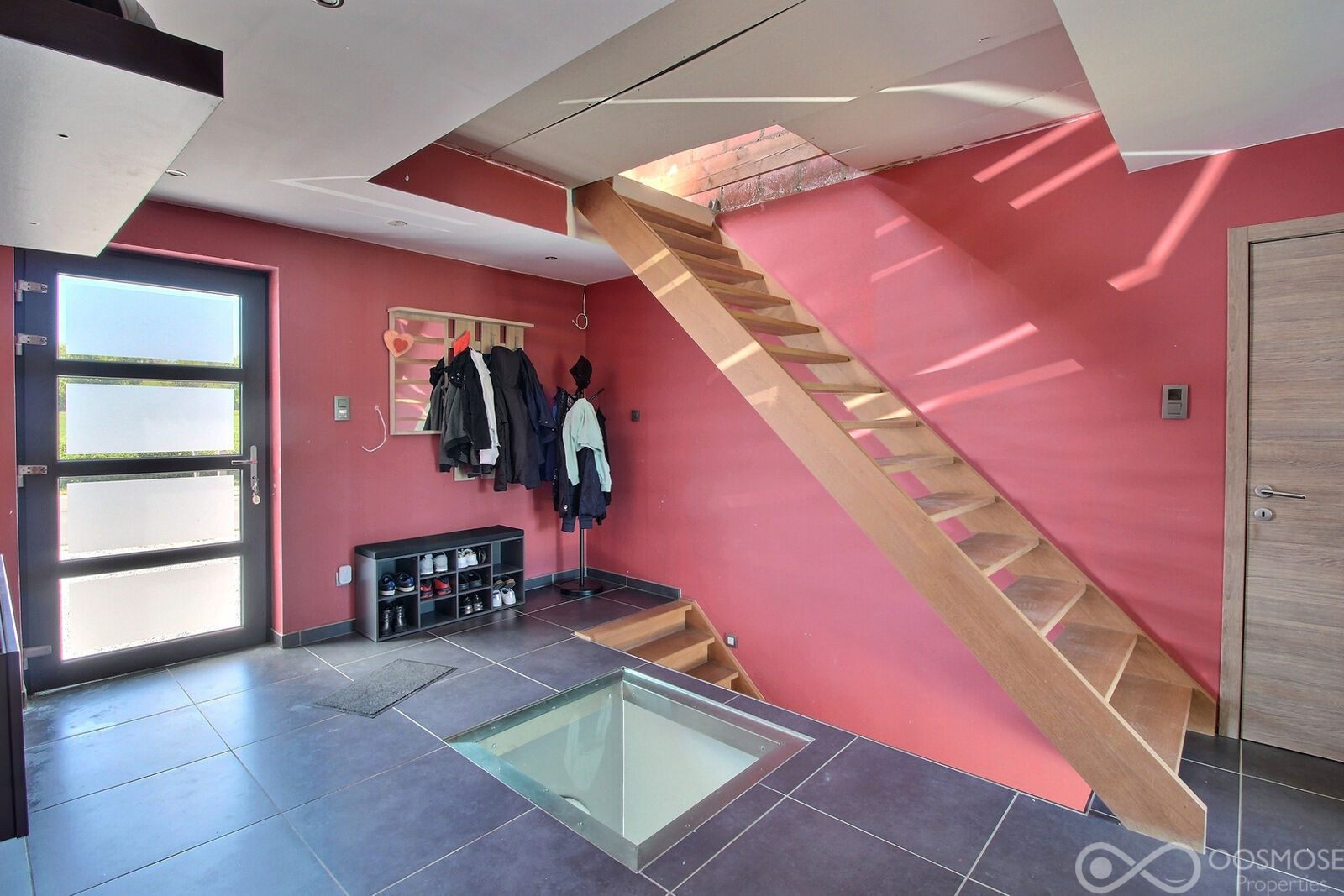 Villa de 2013 avec garage et terrain  - 0 0008-2