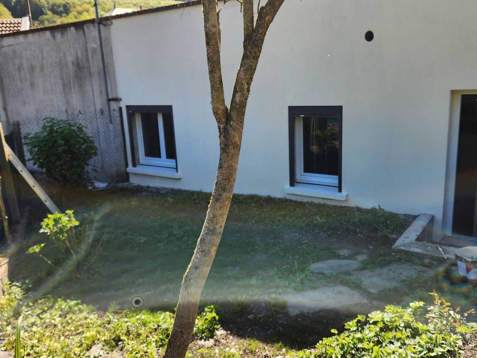 Immeuble avec 3 appartements  - 1410