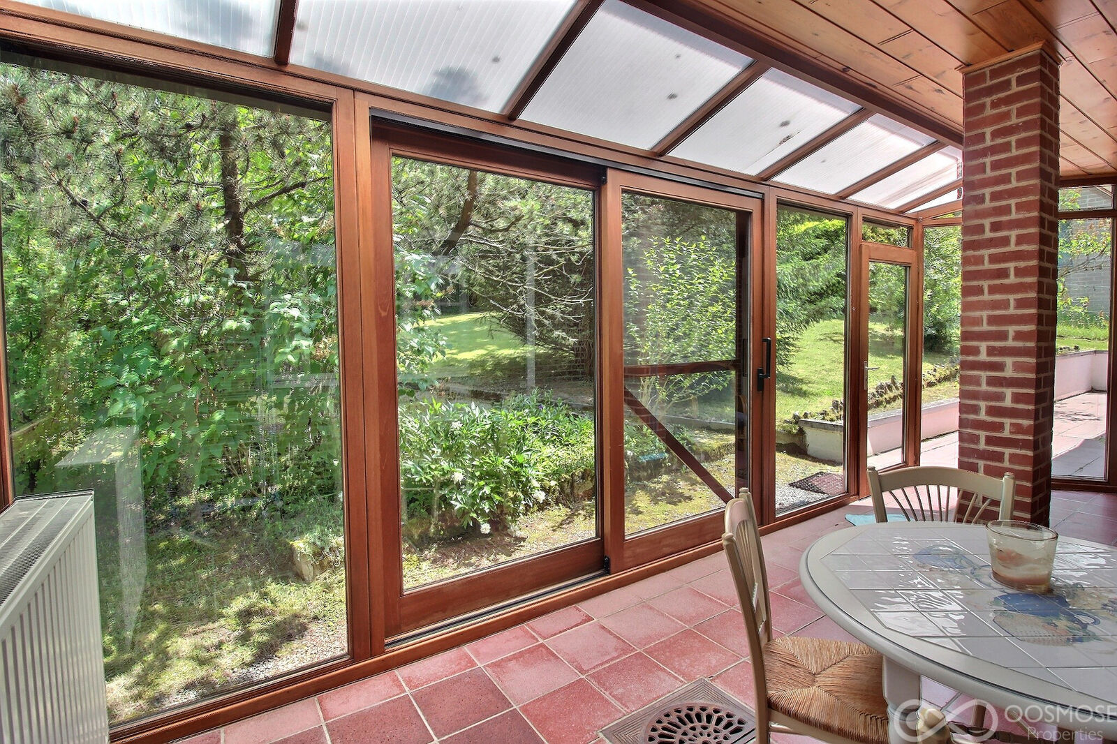 Villa 3-4 ch sur 7a 31ca  - 0 0016-2
