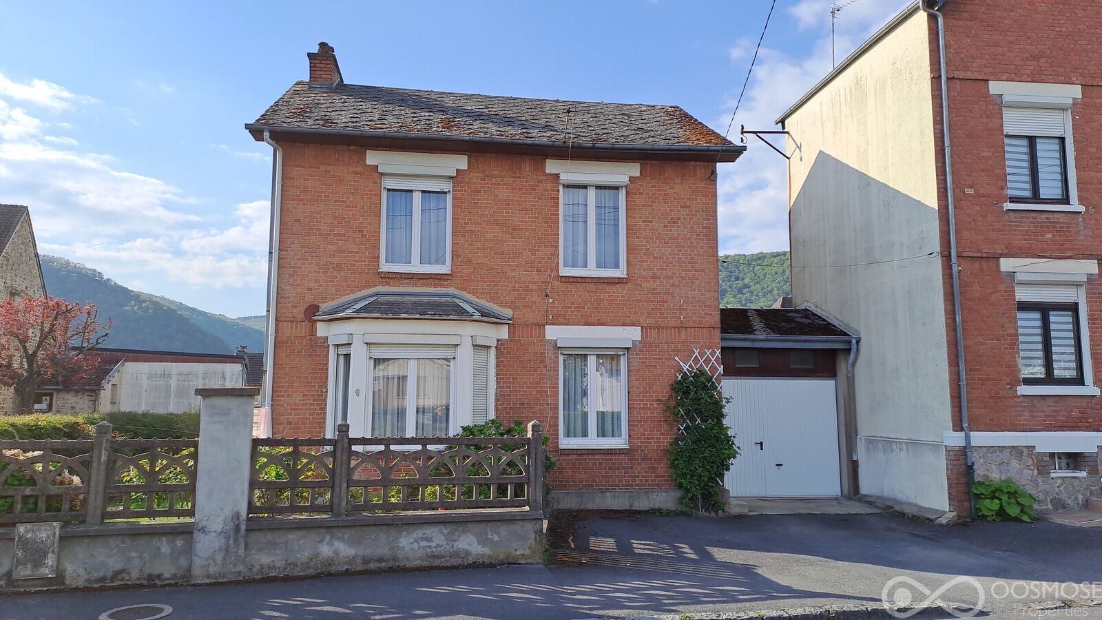 Maison de 88 m² avec jardin et garage - 1