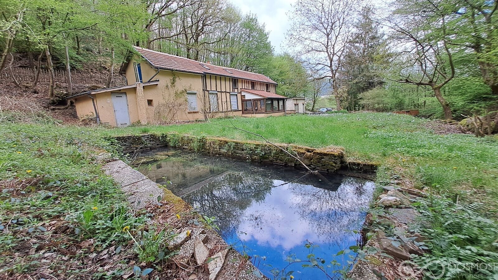 Ancien moulin sur 3400 m² de terrain. - 20250418 170346