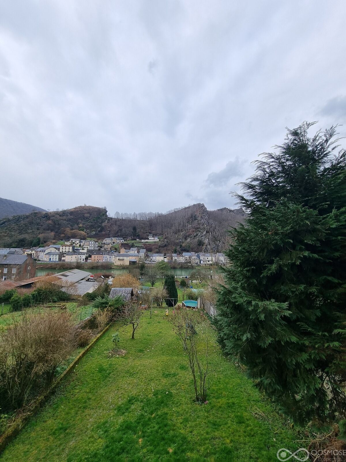 Maison bourgeoise de 246 m² bord de Meuse - 20250313 152459