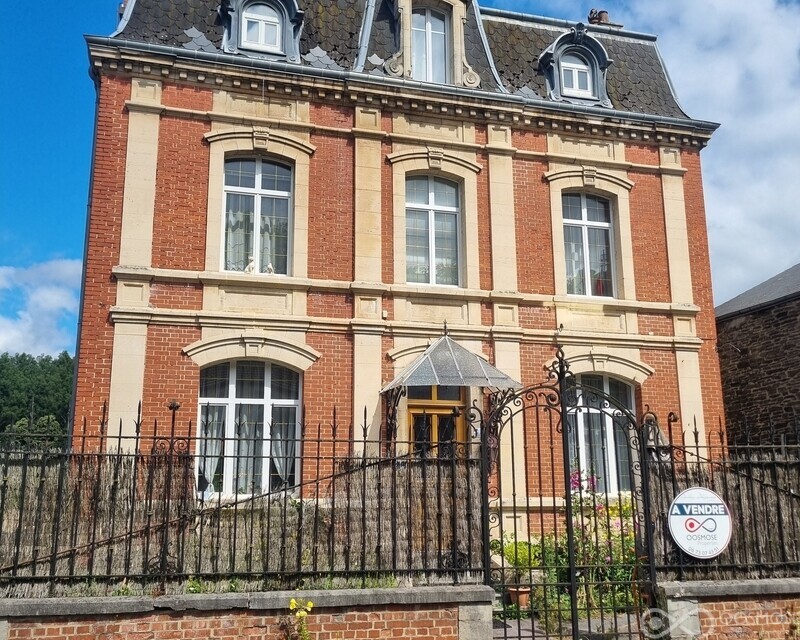 Maison bourgeoise de 246 m² bord de Meuse - 20250628 113257