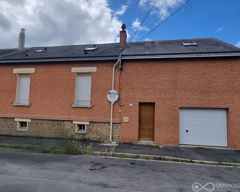 Maison d'habitation mitoyenne d'un côté de 108 m² - Facade