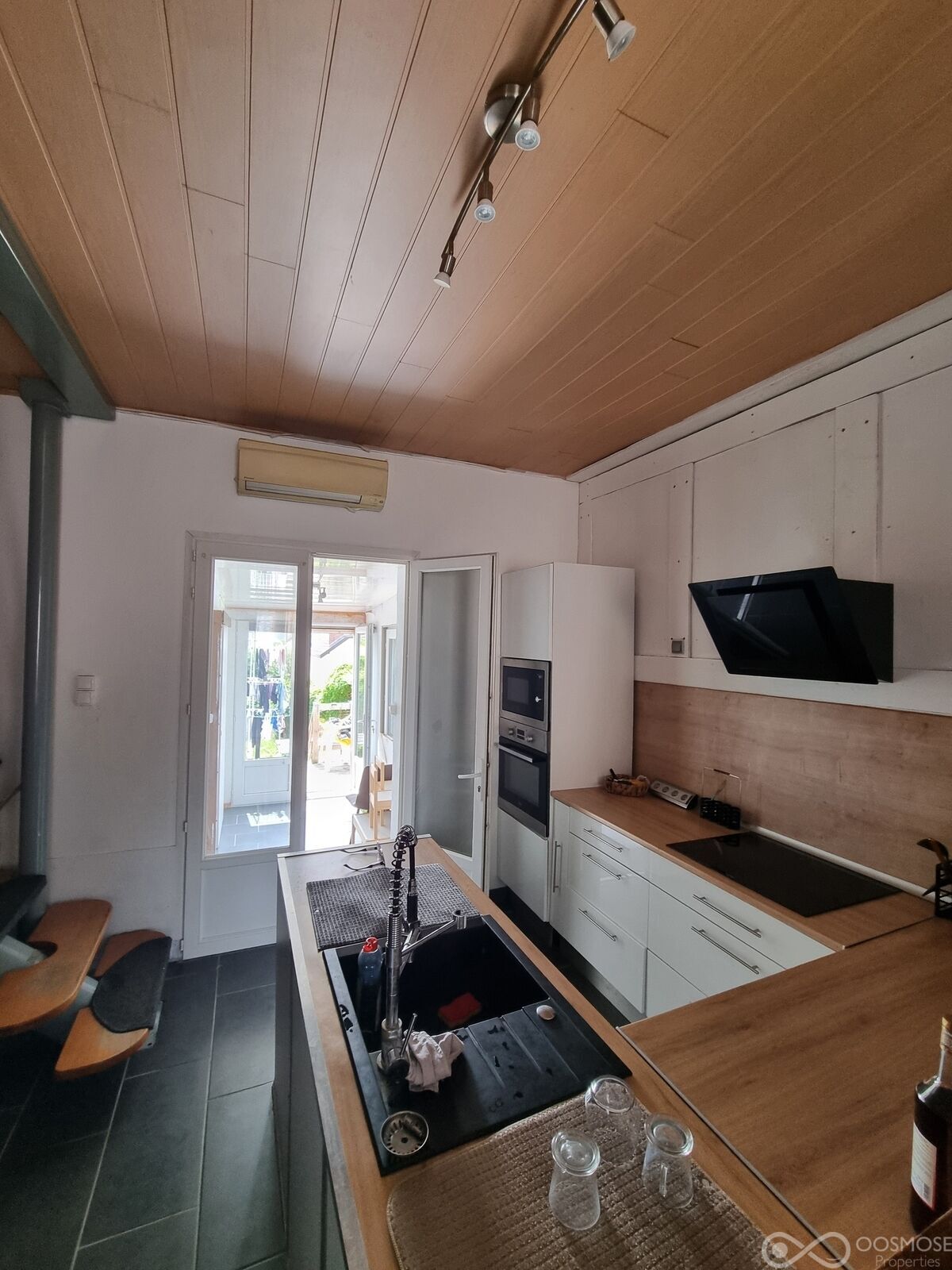 Maison d'habitation mitoyenne d'un côté de 108 m² - 20250612 141320