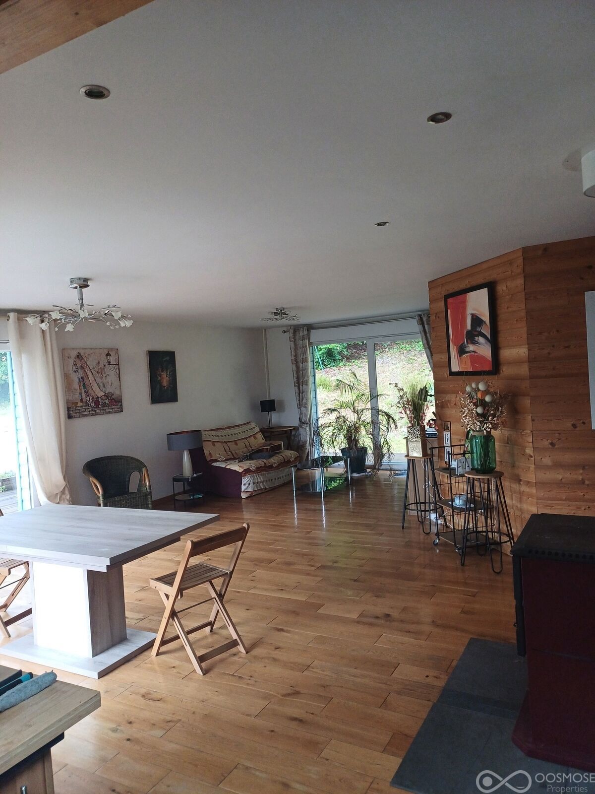 Belle propriété avec terrain constructible de 850 m2 - 20250626 092722