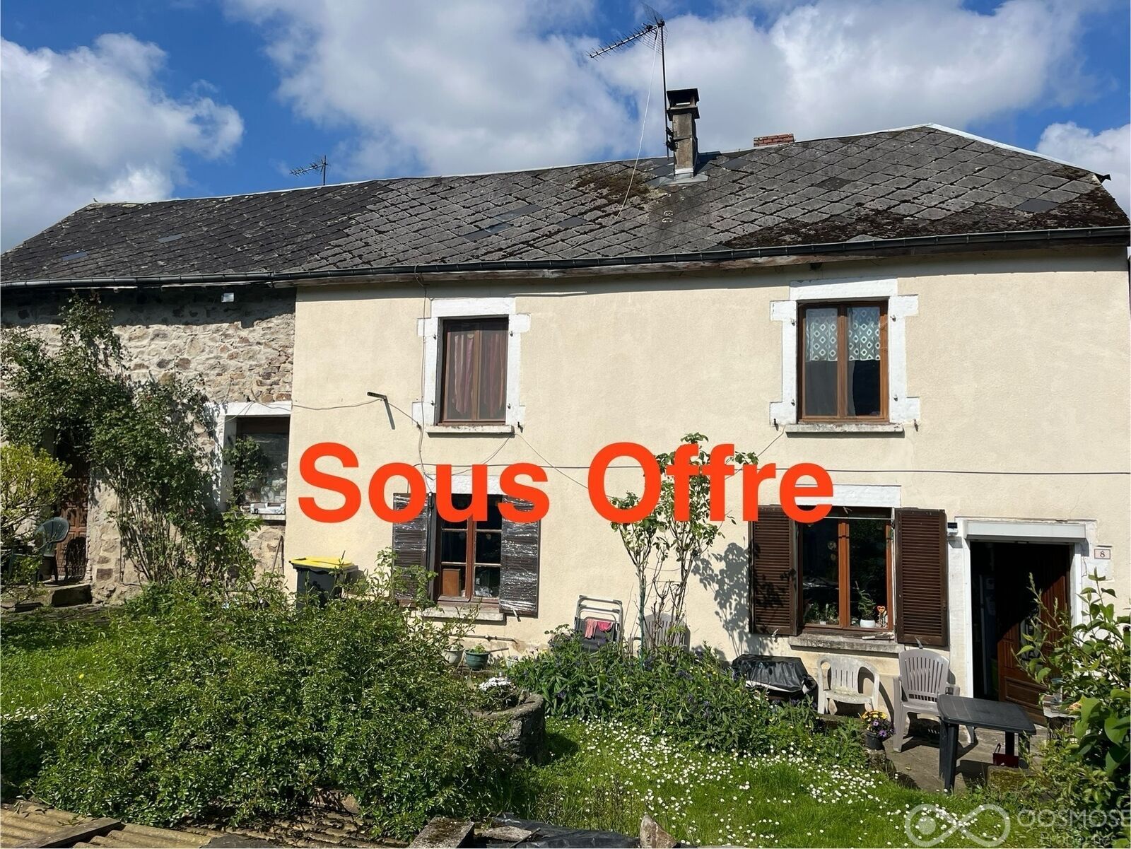 Maison à rénover avec une belle vue sur les collines - Img 2555