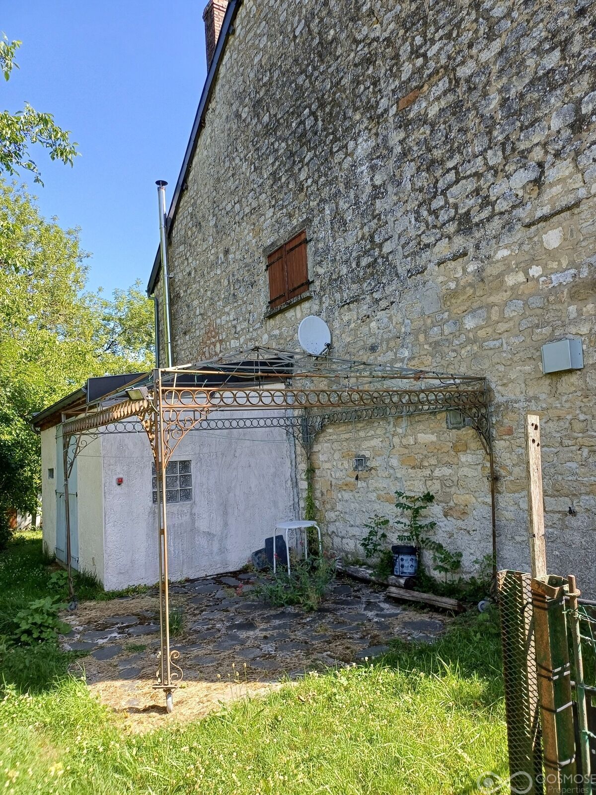 Corps de ferme en pierre - 20250624 104801