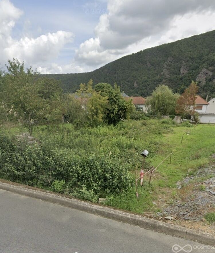 Terrain constructible situé à Fumay - Terrain1
