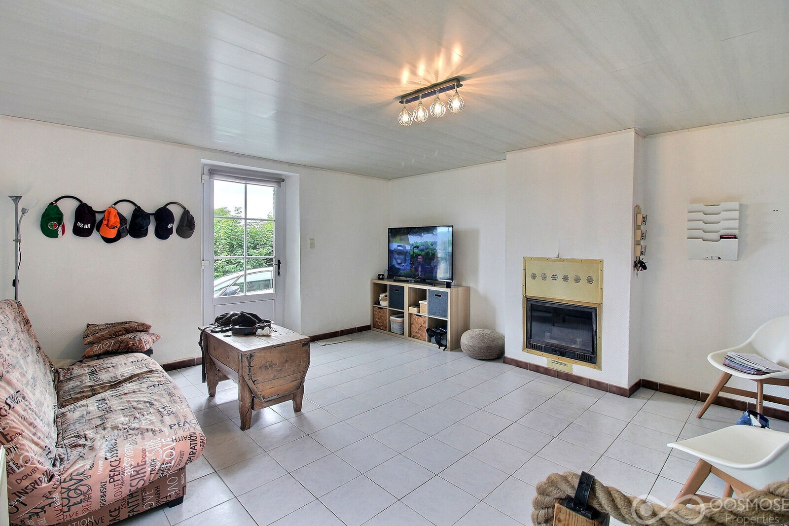 Maison en pierre de 235 m² avec jardin - 0 0016-2
