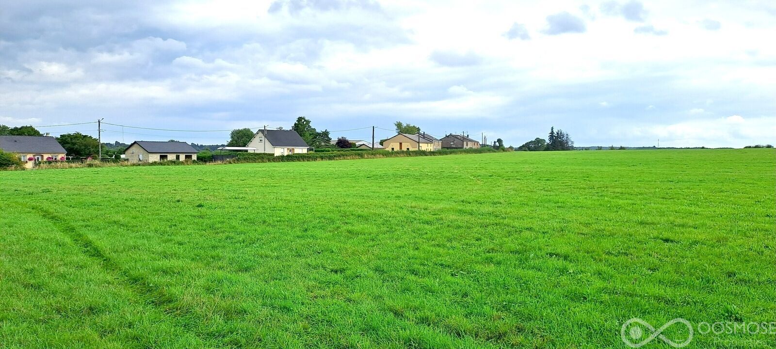 Terrain constructible d'environ 2.750 m² - 2
