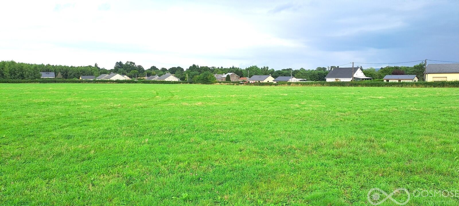 Terrain constructible d'environ 2.750 m² - 4