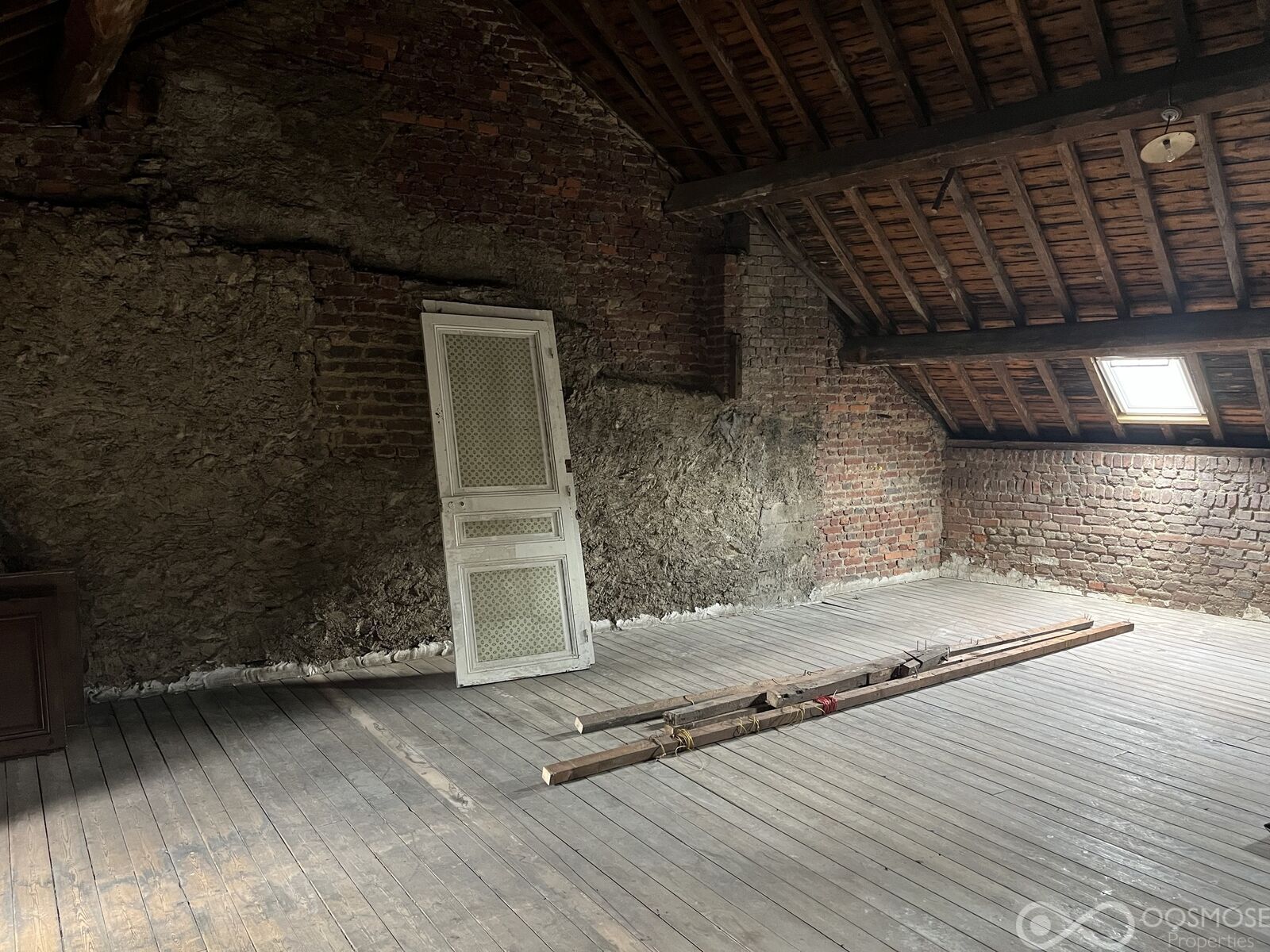 Charmante maison de ville à rénover - Img 1351