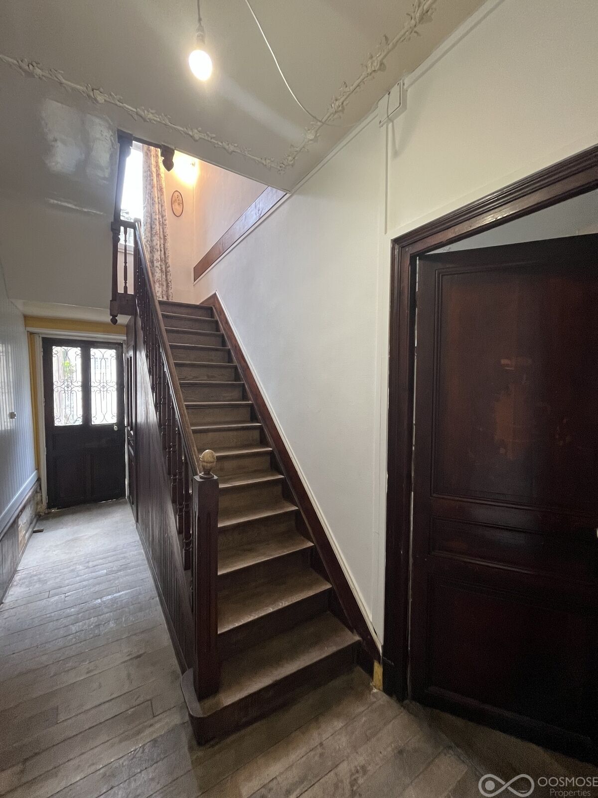 Charmante maison de ville à rénover - Img 1335